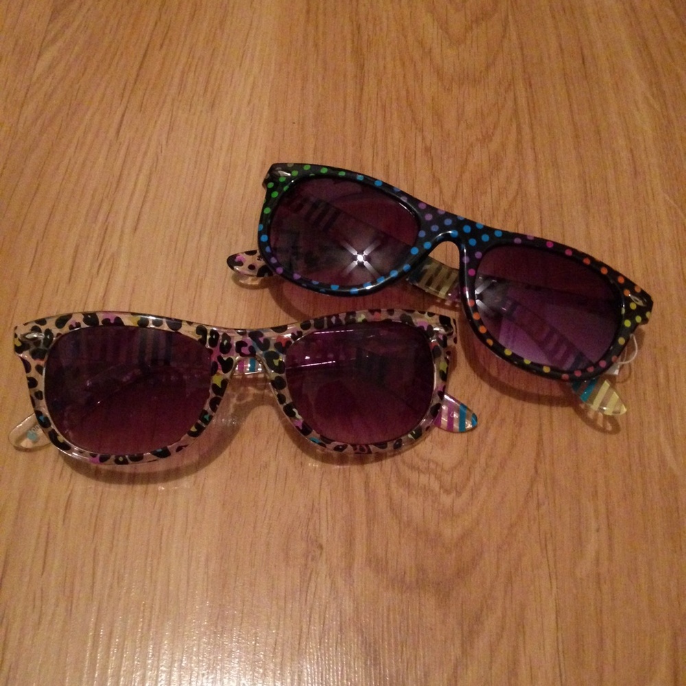 Polka Dot, Stripes and Animal Print Sunnies - Picture 4 of 4